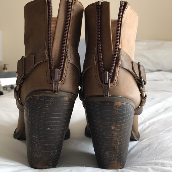 Booties - Picture 4 of 5